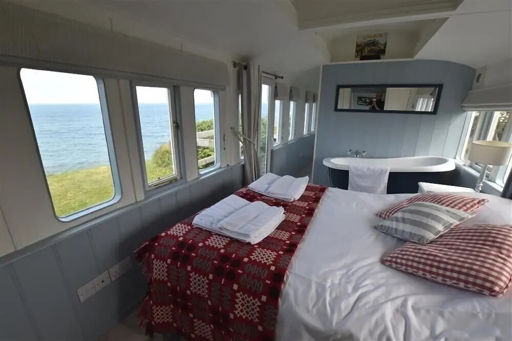 Clifftop Carriage