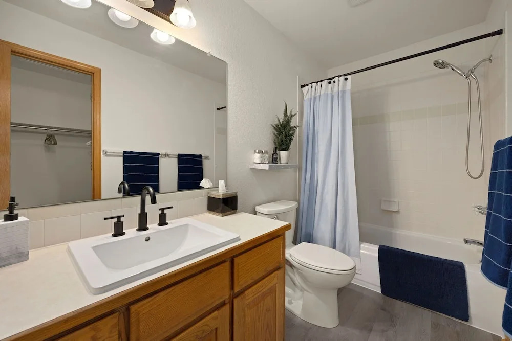 Charming Home With RV Parking, 30 Miles From Rmnp