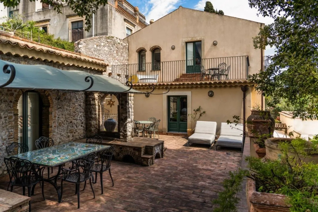 We Home Taormina Center with Parking