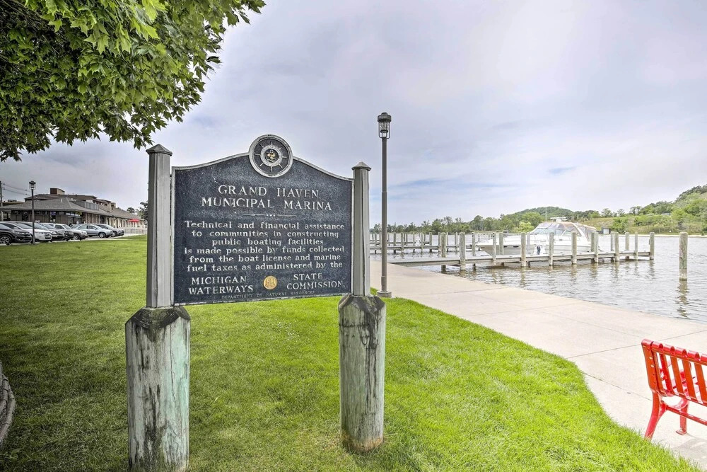 Modern Grand Haven Condo - Steps to Downtown!