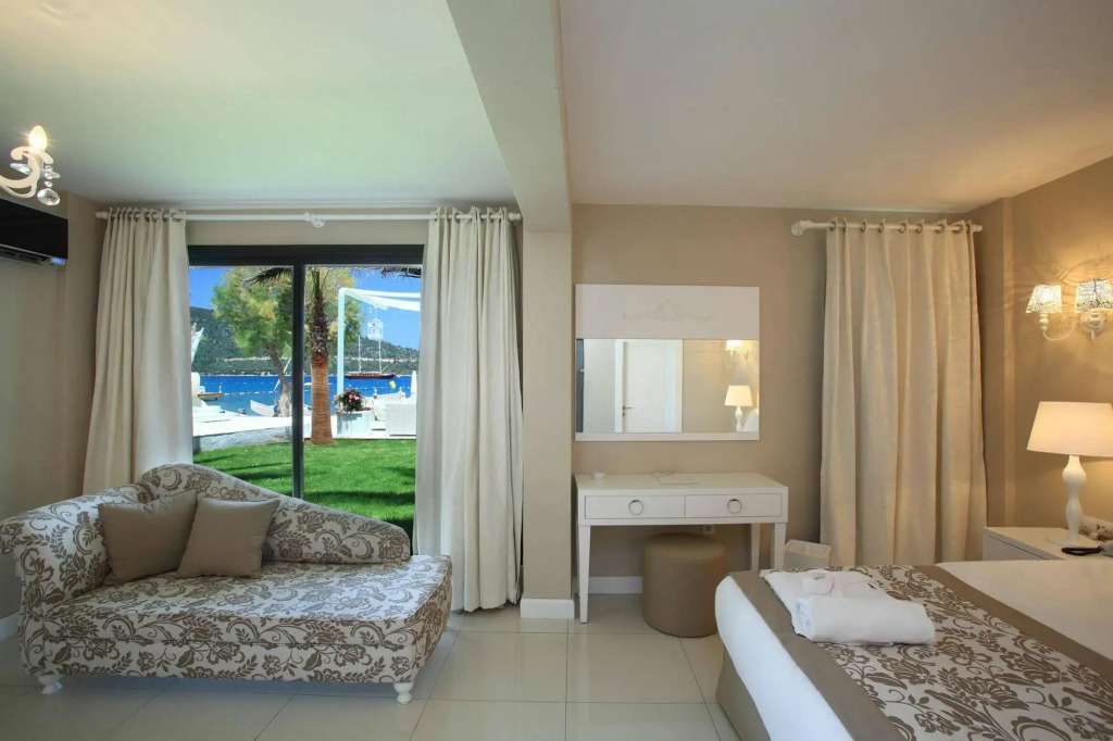 Grand Yazici Torba Beach