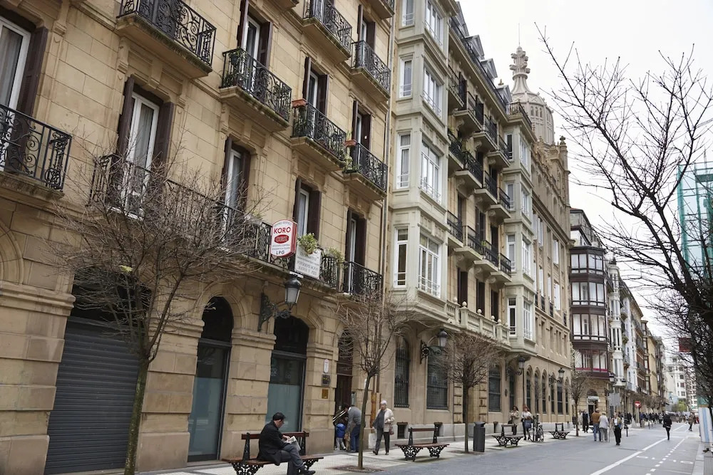 Katedral by FeelFree Rentals