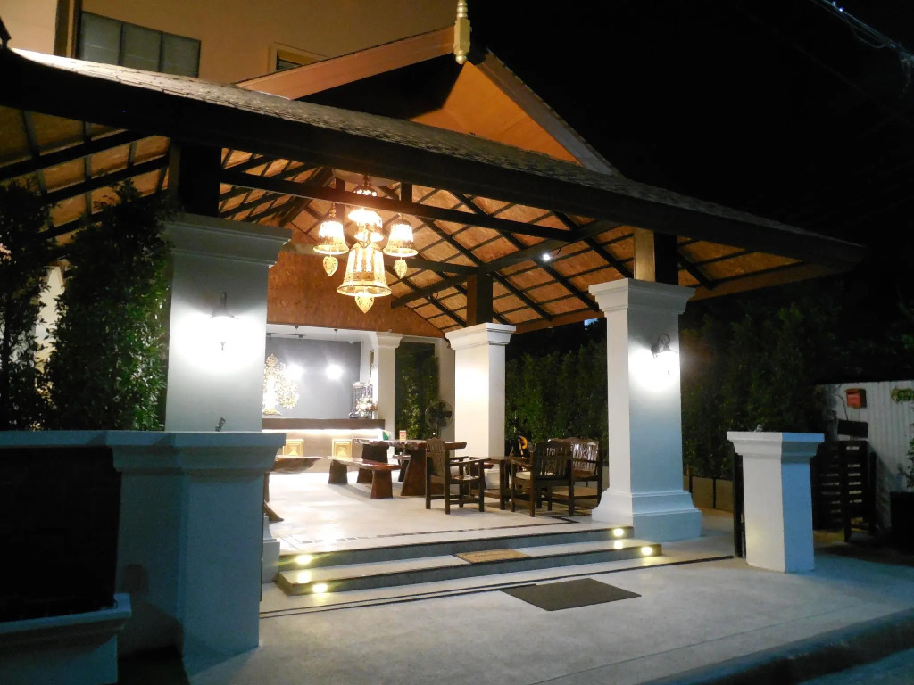 Luck Thai Hotel