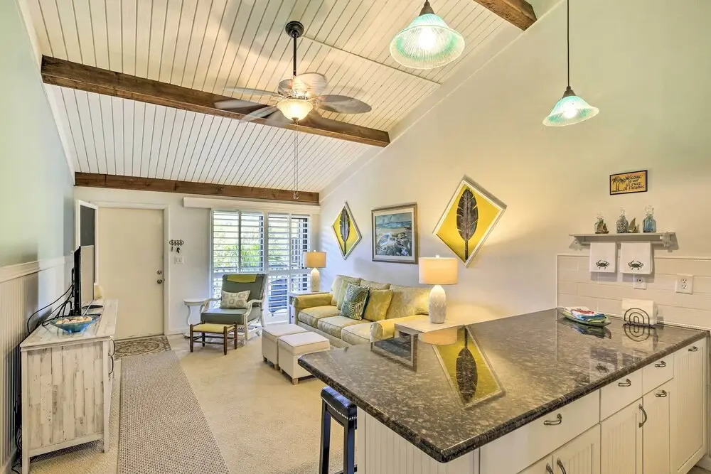 Coastal Condo w/ Pool Access < 1 Mi to Beach!