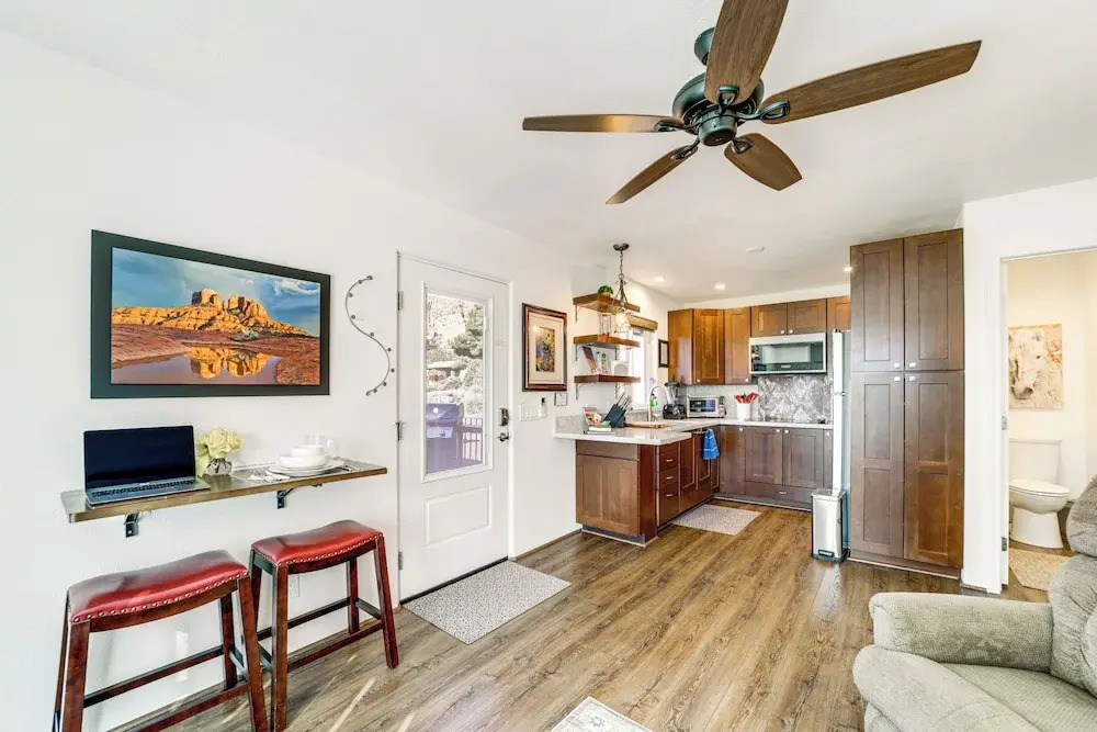 Walk to Trails! Sedona Casita w/ Fire Pit & Views