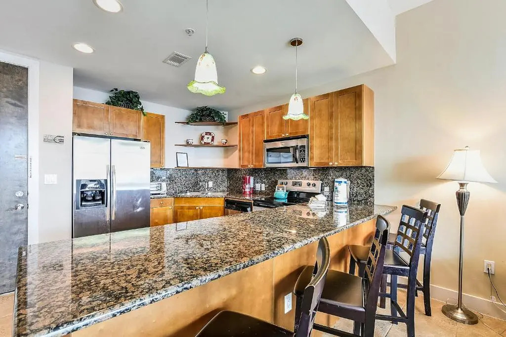 Emerald 707 by Ryson Vacation Rentals