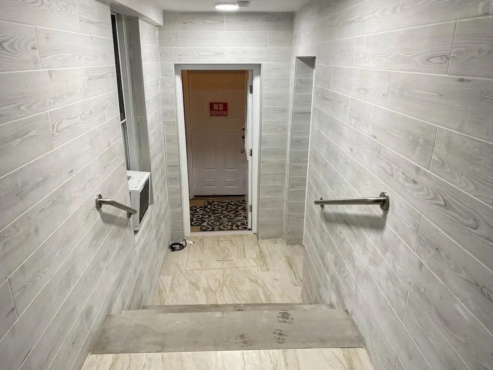 Nice one bedroom apartment at 15 minutes to New York excellent bus transportation