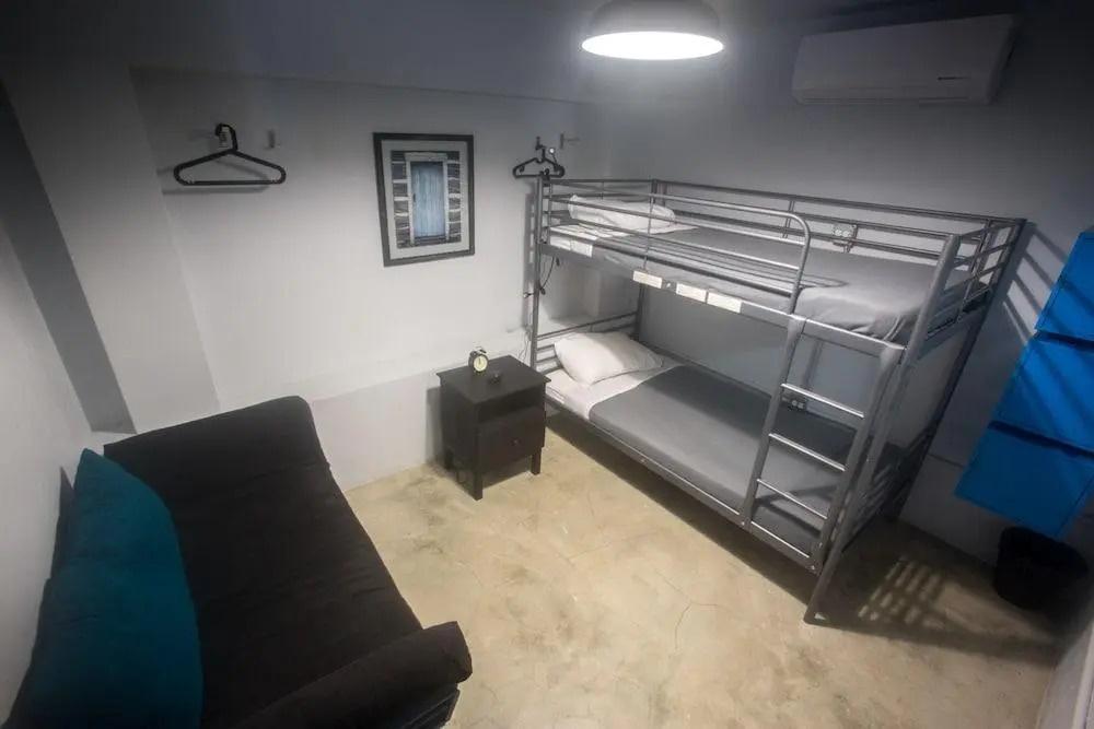 Nomada Urban Beach Hostel- Calle Loiza