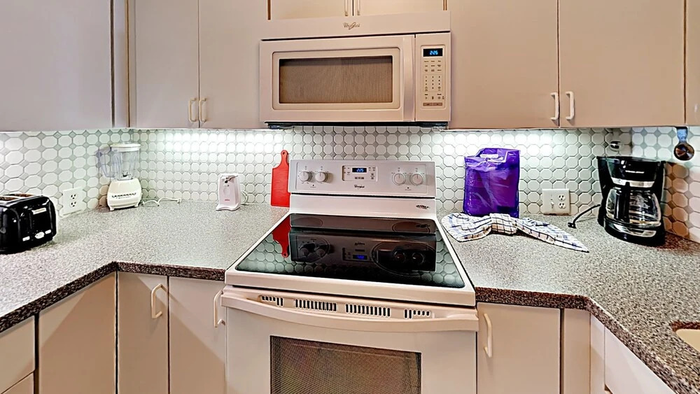 Laurel Court #205