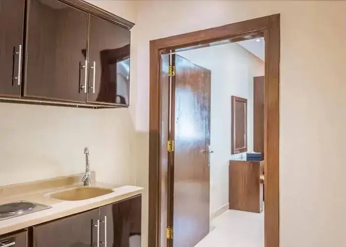 Al Muhaidb Residence Al Narges - Economic