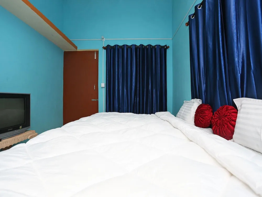 OYO 12262 Home 2BK Hilltop Cottage Bhimtal