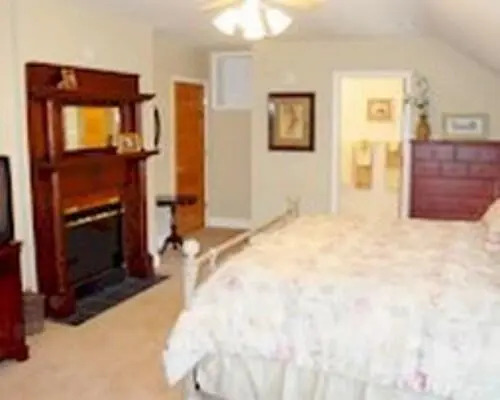 Olde Staunton Inn