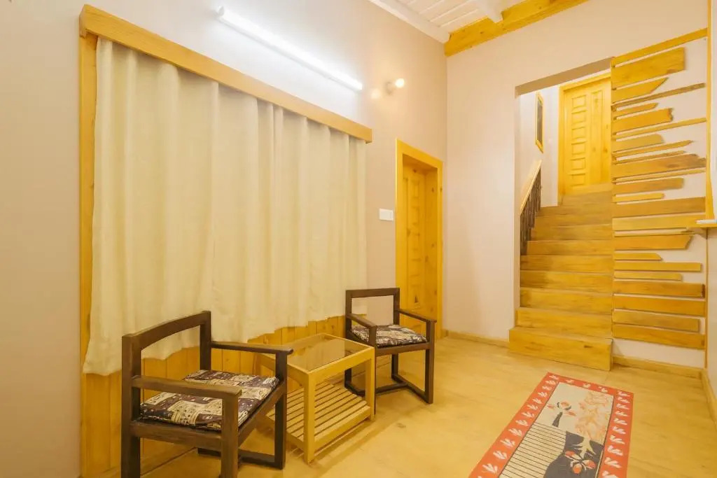 Kafal Pako Resort - Himalayan View Resort In Mukteshwar