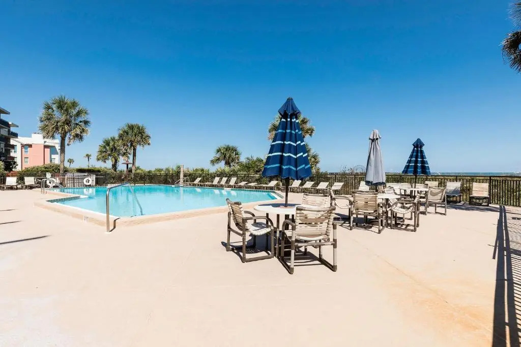 Barefoot Trace 115, 2 Bedrooms, Sleeps 6, Ocean Front, Pool, WiFi