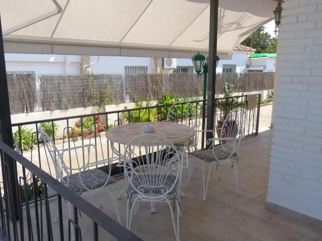 Exclusivo Chalet a Pie de Costa
