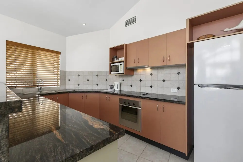 Beautiful North Facing River Views at Noosaville - Unit 4 Riverside 235 Gympie Tce