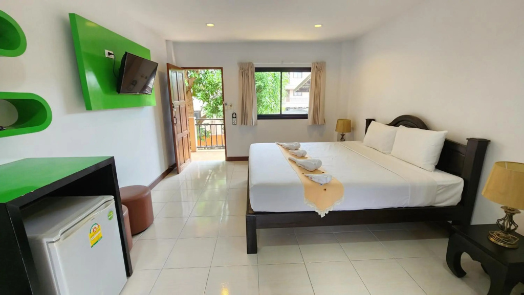 Panupong Hotel