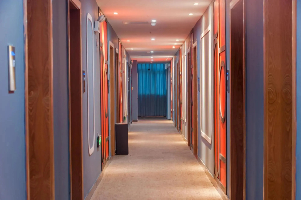 Qingju Hotel