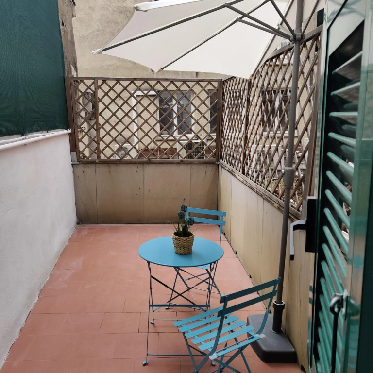 Vista sul carruggio, centro storico di Chiavari