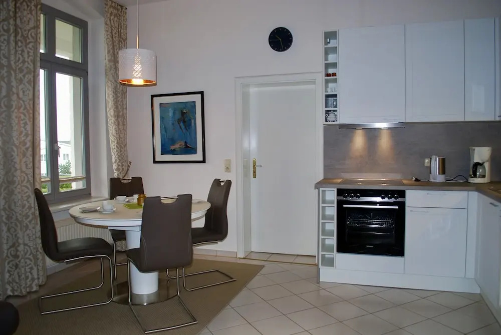 Villa-Schering-App-EG-links