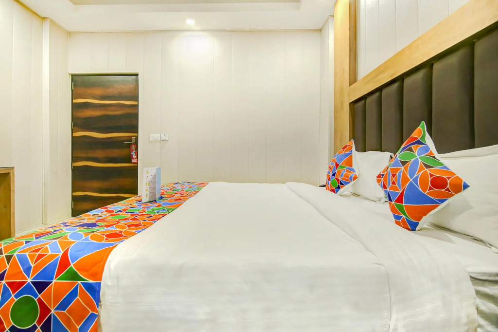 FabHotel Cubic Inn