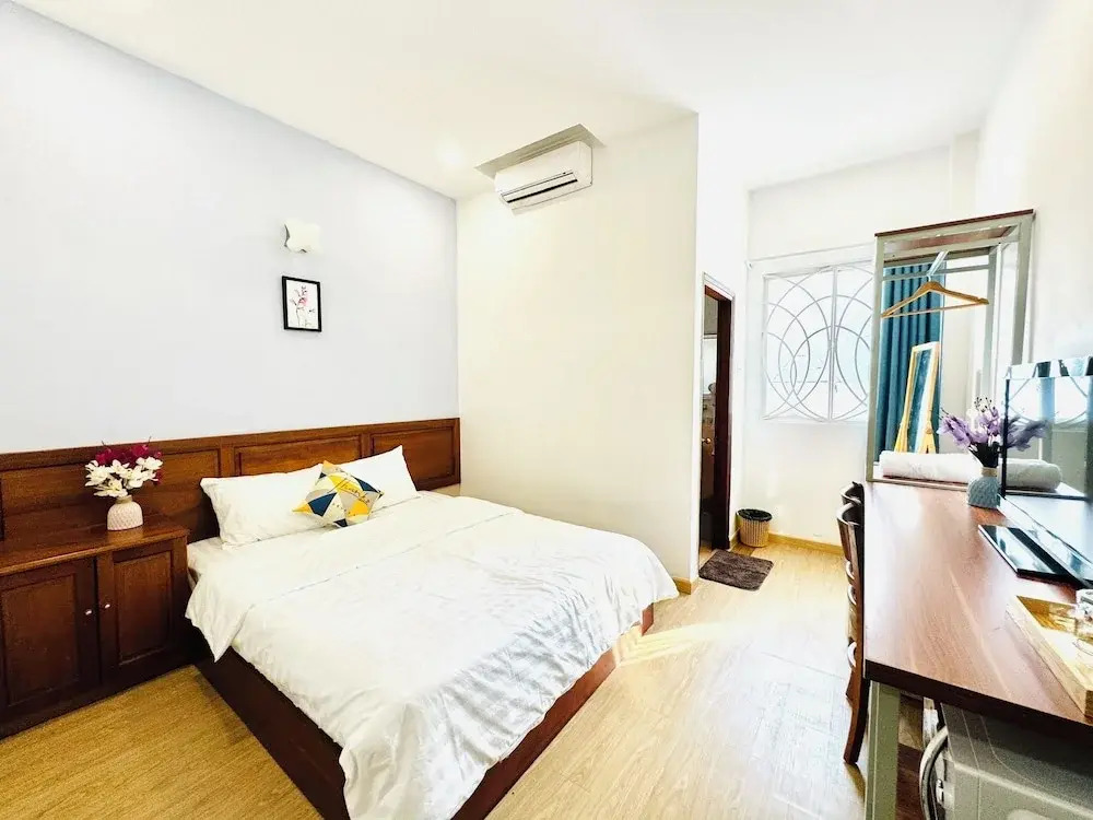 Huyen Home