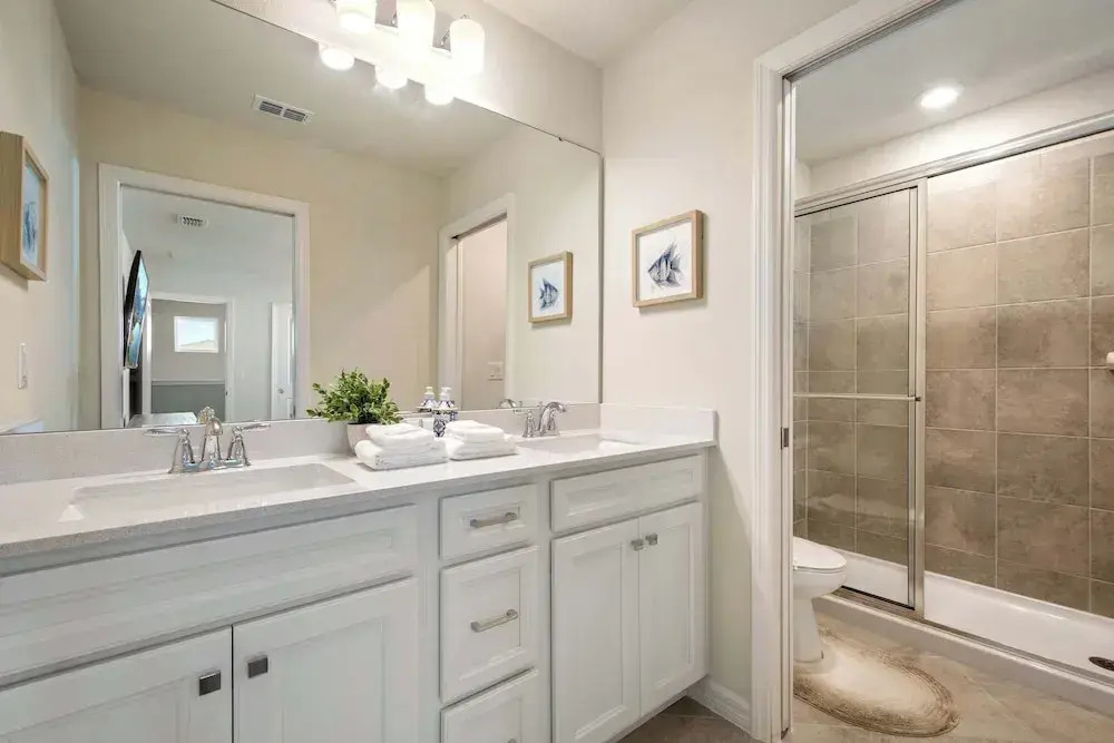 Bright & Spacious 7BR Pool Villa w/ Game Loft | New Windsor Cay Resort near Disney