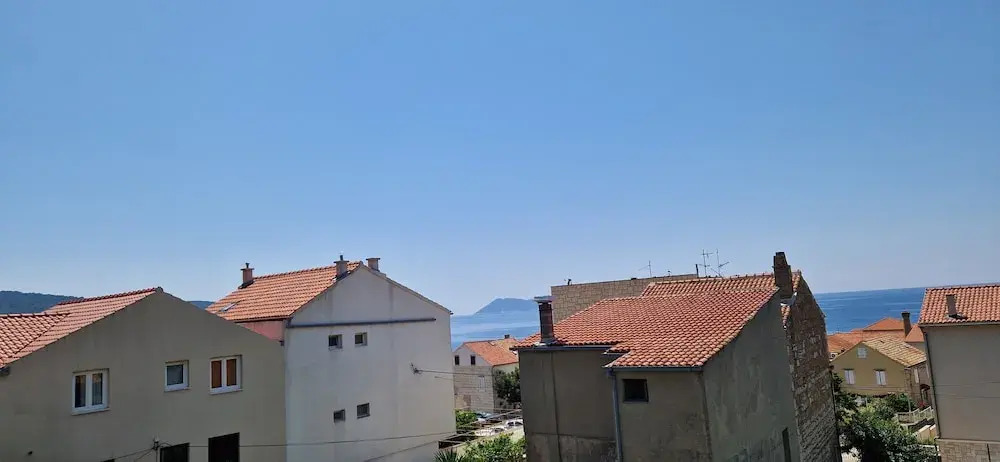 Standard 1-bed Apartment in Komiza no1