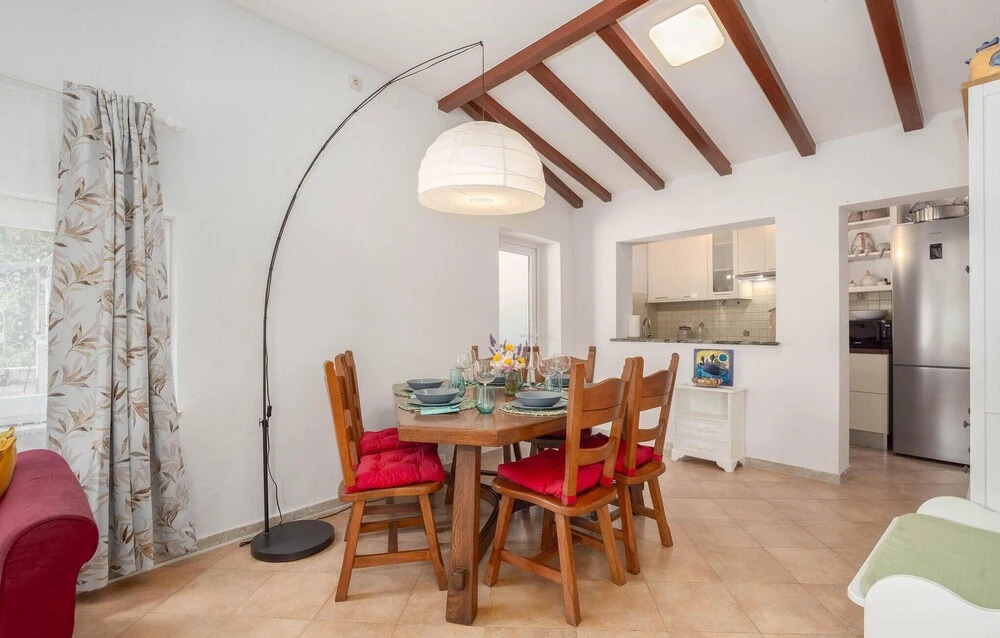 Amazing Home in Zvecanje Gata With Outdoor Swimming Pool, Wifi and 2 Bedrooms