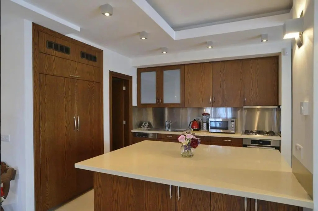 Paphos luxury penthouse 175 sq.m / 10 minutes drive to the sea