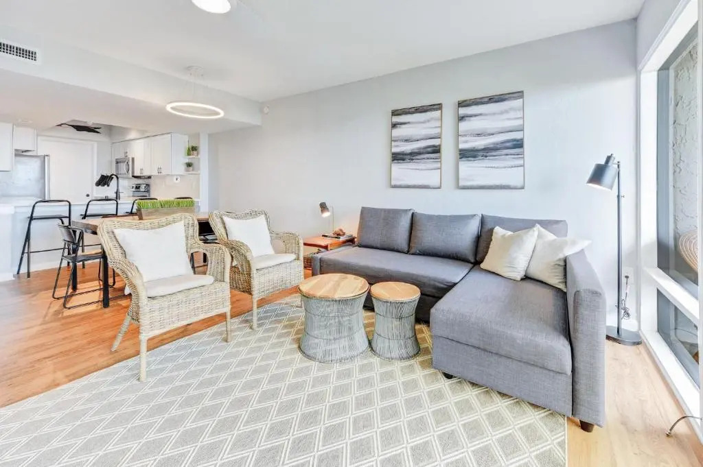 Island View, 2 Bedrooms, Sleeps 8, Ocean Front, Pool, Tennis, WiFi