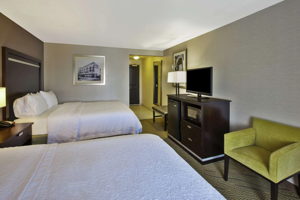 Hampton Inn & Suites - Elyria