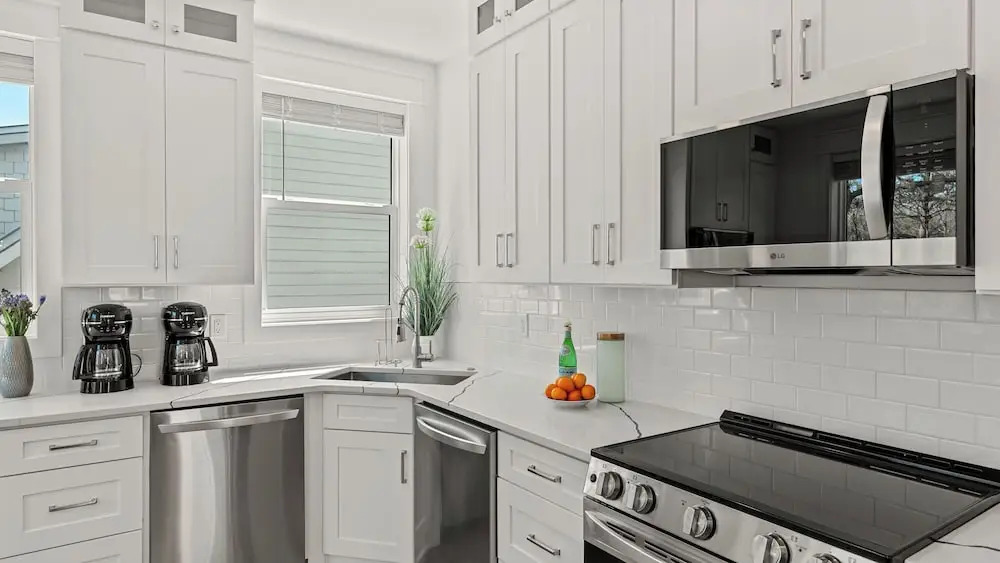 Graytness & Grayton Dreams by Avantstay Sleeps 64 + 22 Bedrooms 2 Pools + Spa + Game Rooms + Elevator Bikes + Golf Carts Walk to Grayton Beach