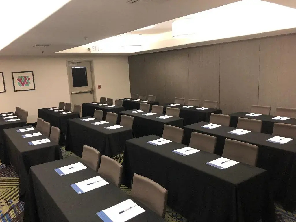 Holiday Inn Express Hotel & Suites Modesto-Salida by IHG