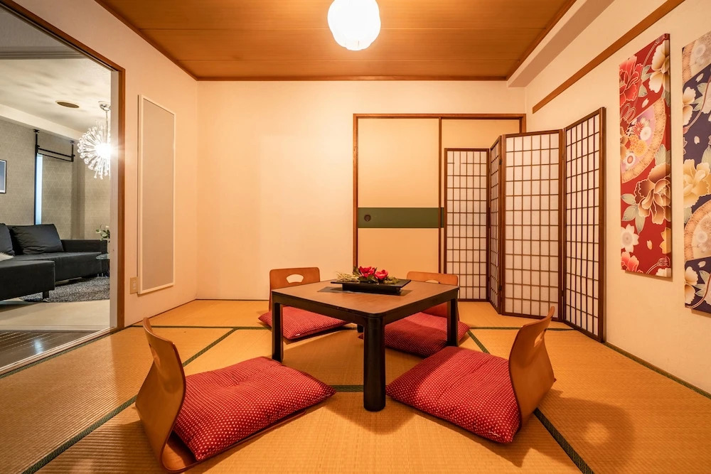 IKIDANE HOUSE Namba Minami