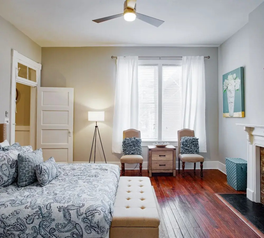 2 Bed Oasis near Forsyth Park