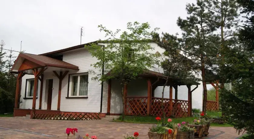 Agroturystyka na Jurze Apartamenty z widokiem na Zamek Jacuzzi Sauna Beczka Wypożyczalnia Rowerów Elektrycznych