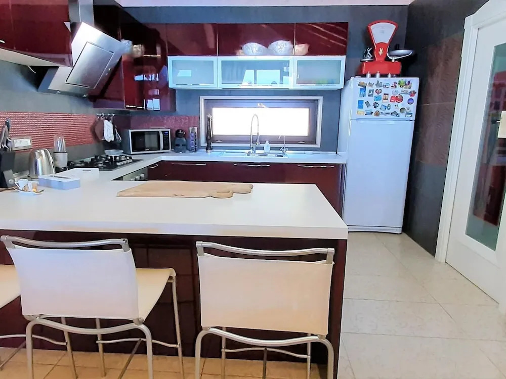 Divine Holiday Home in Giosa Marea with Sauna & Hot Tub