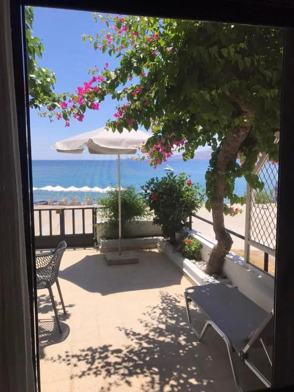 Haraki Beach House