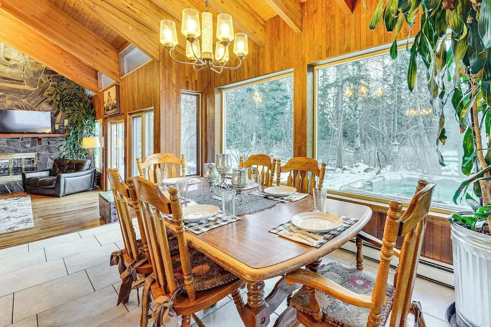 Hike, Ski & Soak! Spacious Anchorage Getaway