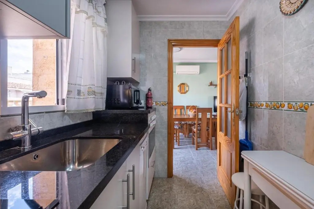 Ático familiar para 3/4px con terraza y Parking en Torrevieja