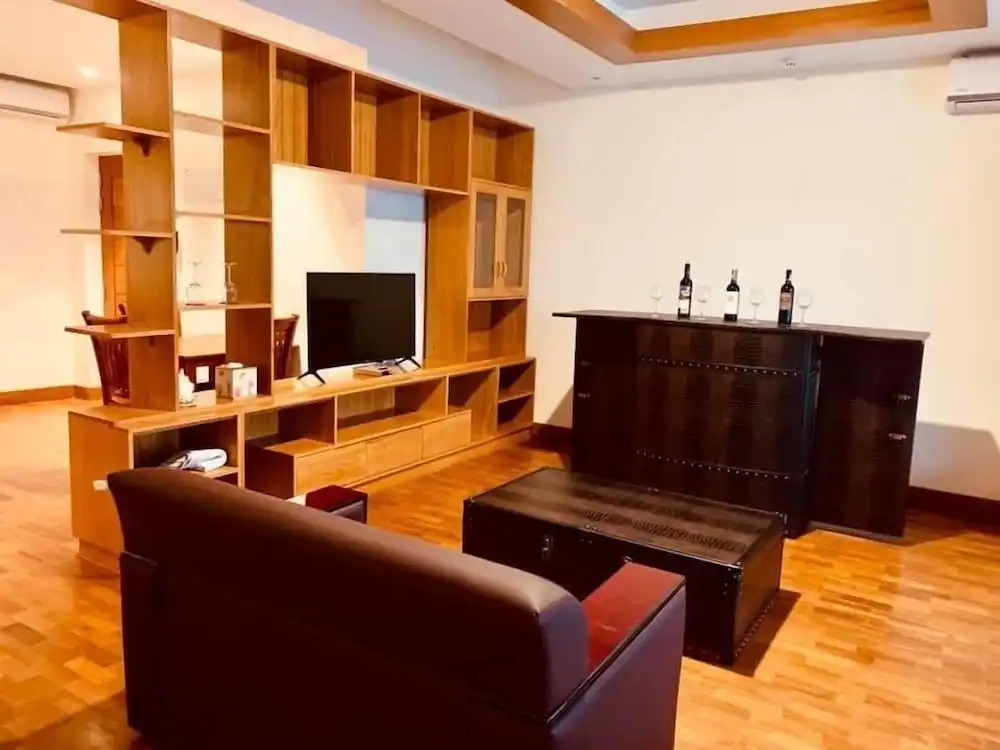 Chaung Tha Lodge
