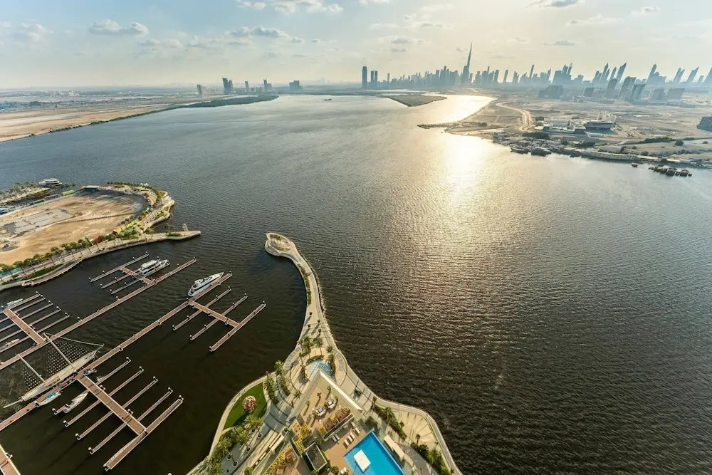 Maison Privee - Trendy Apt on the Creek with Superb Dubai Skyline Vw