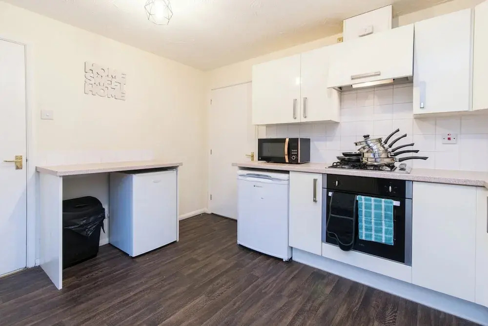 3-Bed House in Coventry with Free Parking & Private Garden By Sublime Stays
