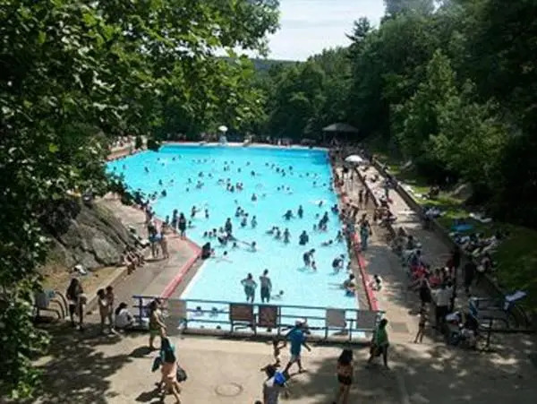 Overlook Lodge and Stone Cottages at Bear Mountain