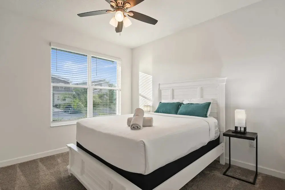 Luxurious Resort Home Near Disney & Shopping!