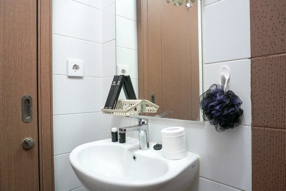 Homey Fully Furnished Studio Puri Orchard Apartment