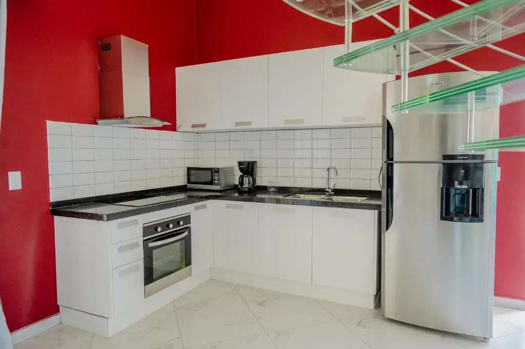 Huge 4-bedroom Apartment 2 km From Eagle Beach
