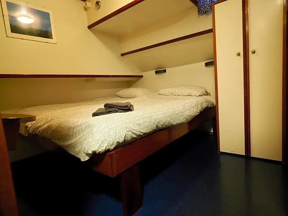 hotelboat Sarah Groningen