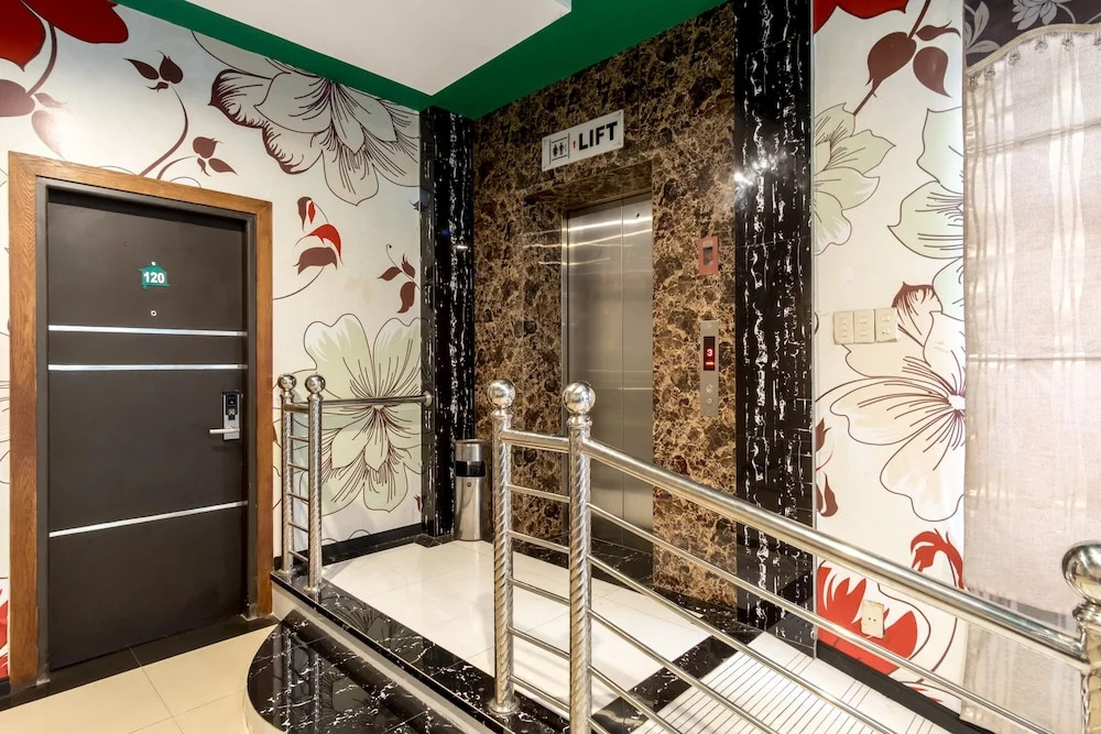 Oyo 711 Salam Residence Syariah